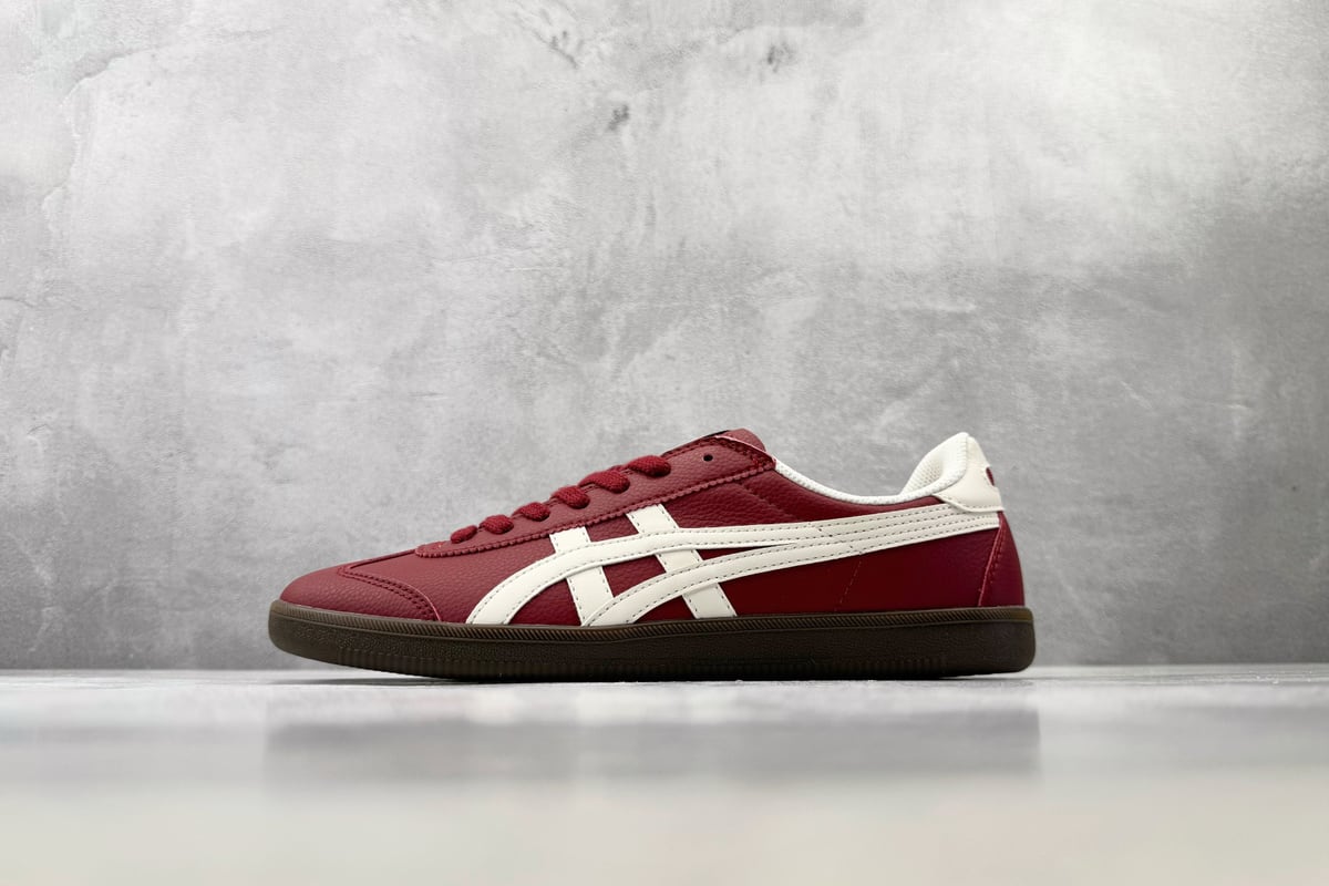 鬼塚虎 Onitsuka Tiger Tokuten 酒红色 正面实拍图