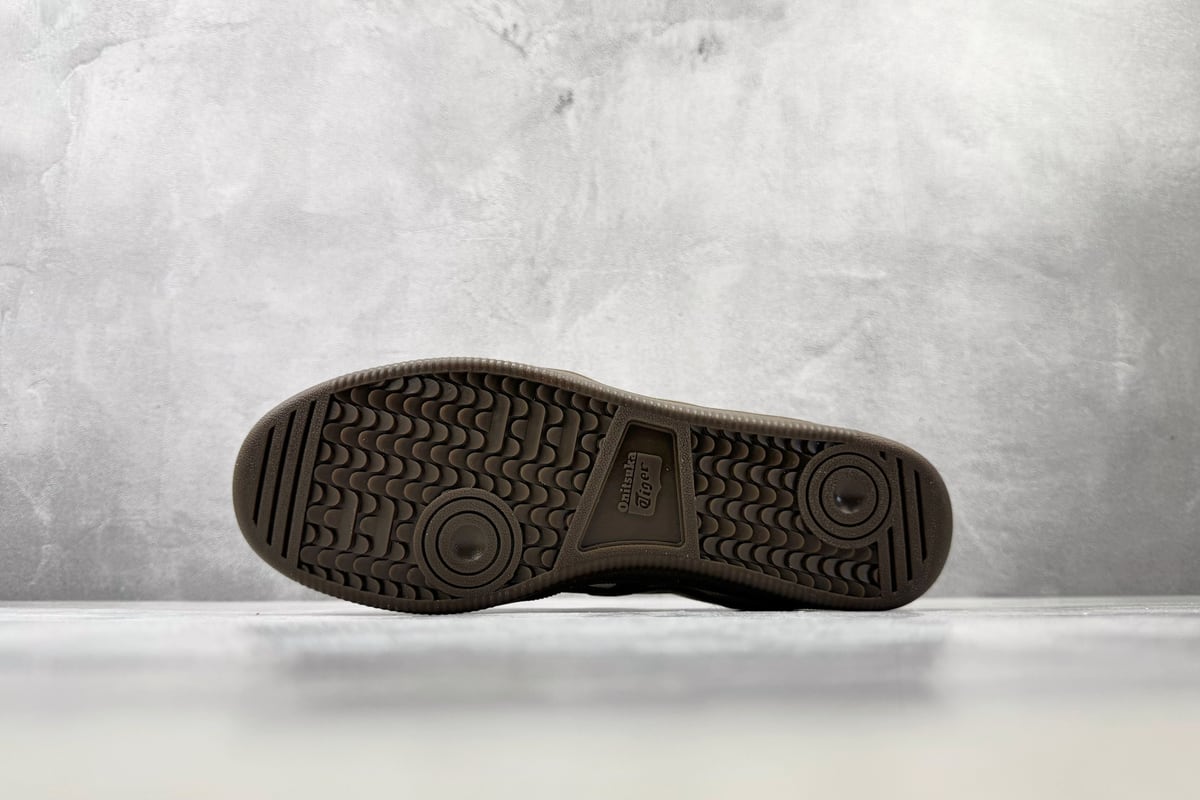 鬼塚虎 Onitsuka Tiger Tokuten 沙棕橙 鞋头实拍图