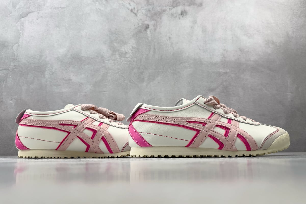 鬼塚虎 Onitsuka Tiger Mexico 66 米白粉红 鞋底实拍图