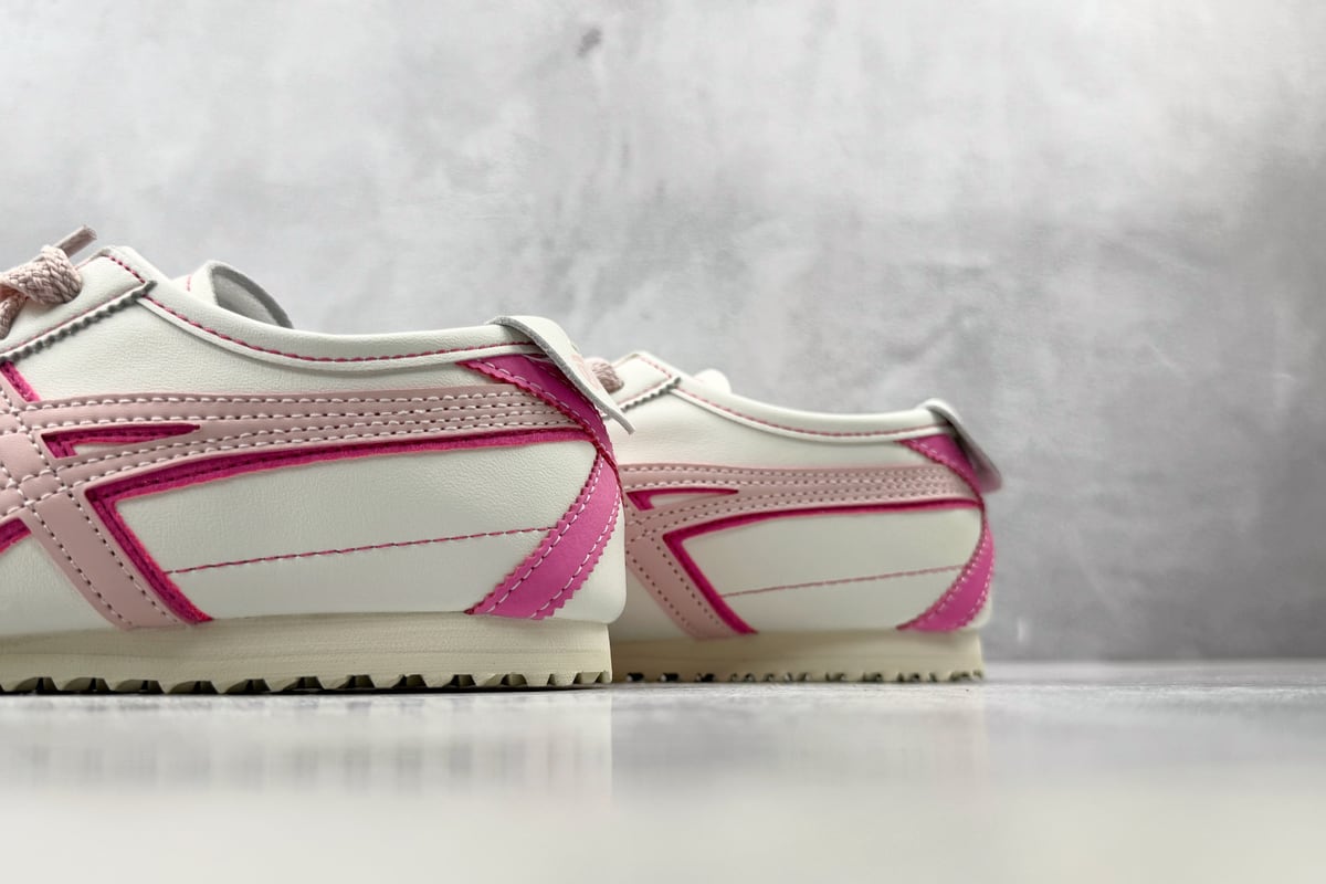 鬼塚虎 Onitsuka Tiger Mexico 66 米白粉红 上脚实拍图