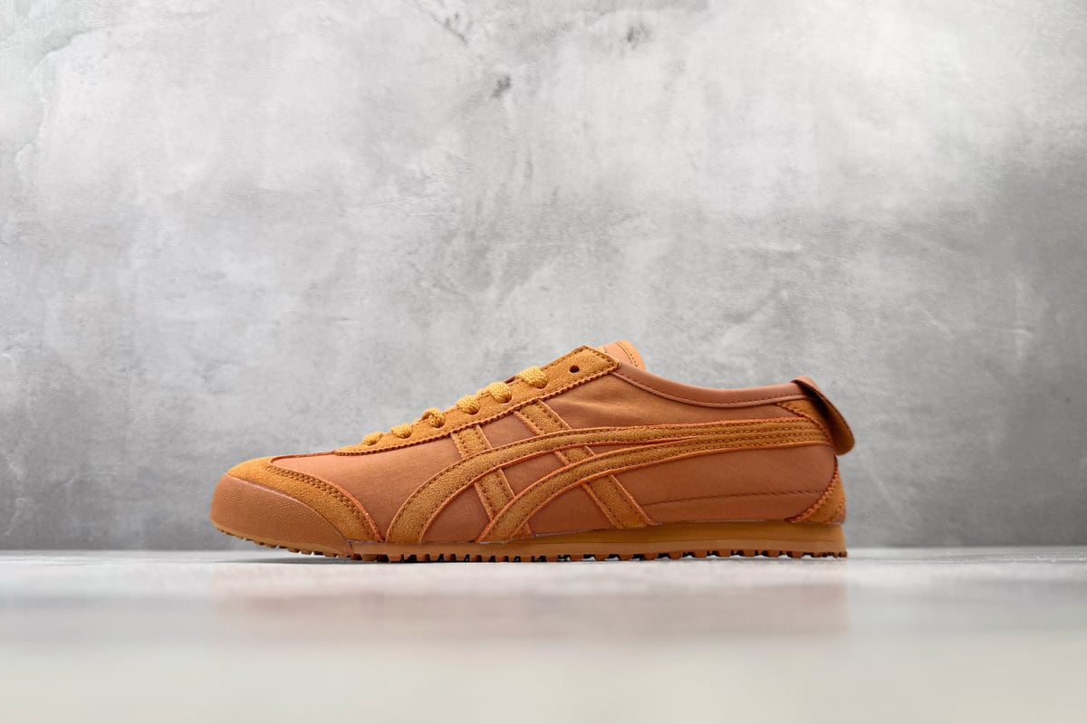 鬼塚虎 Onitsuka Tiger Mexico 66 锈橙色 正面实拍图
