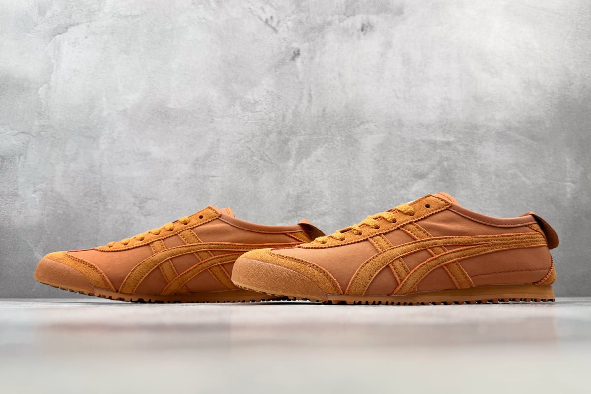 鬼塚虎 Onitsuka Tiger Mexico 66 锈橙色 鞋跟实拍图