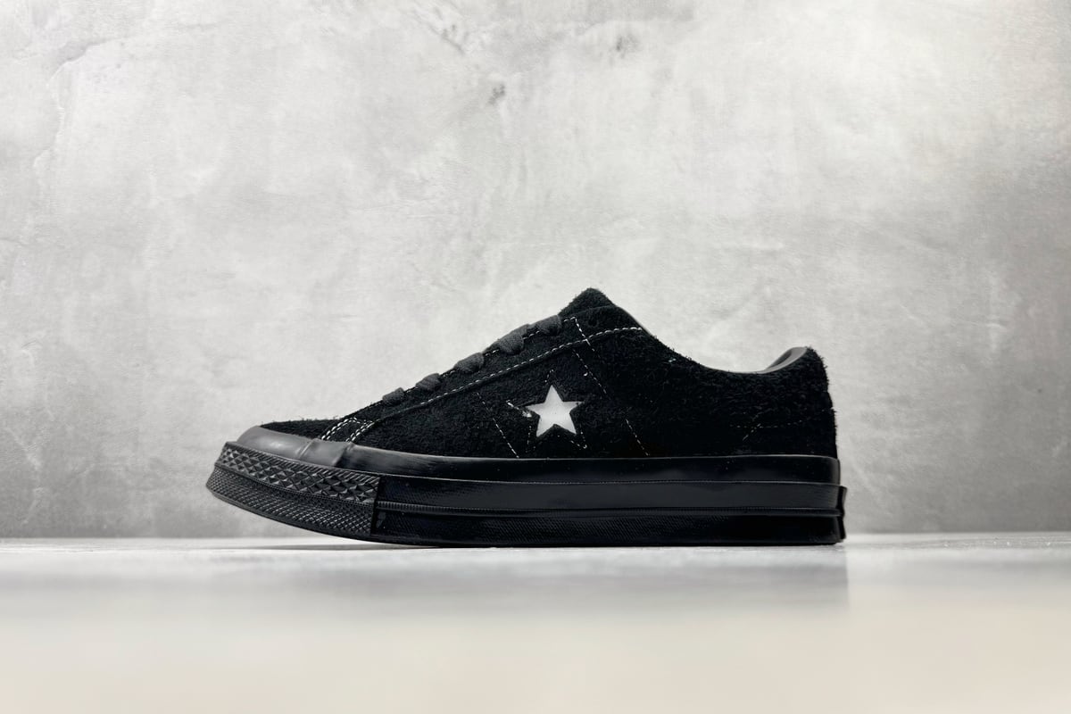 匡威 Converse one star Suede OX 黑白 正面实拍图