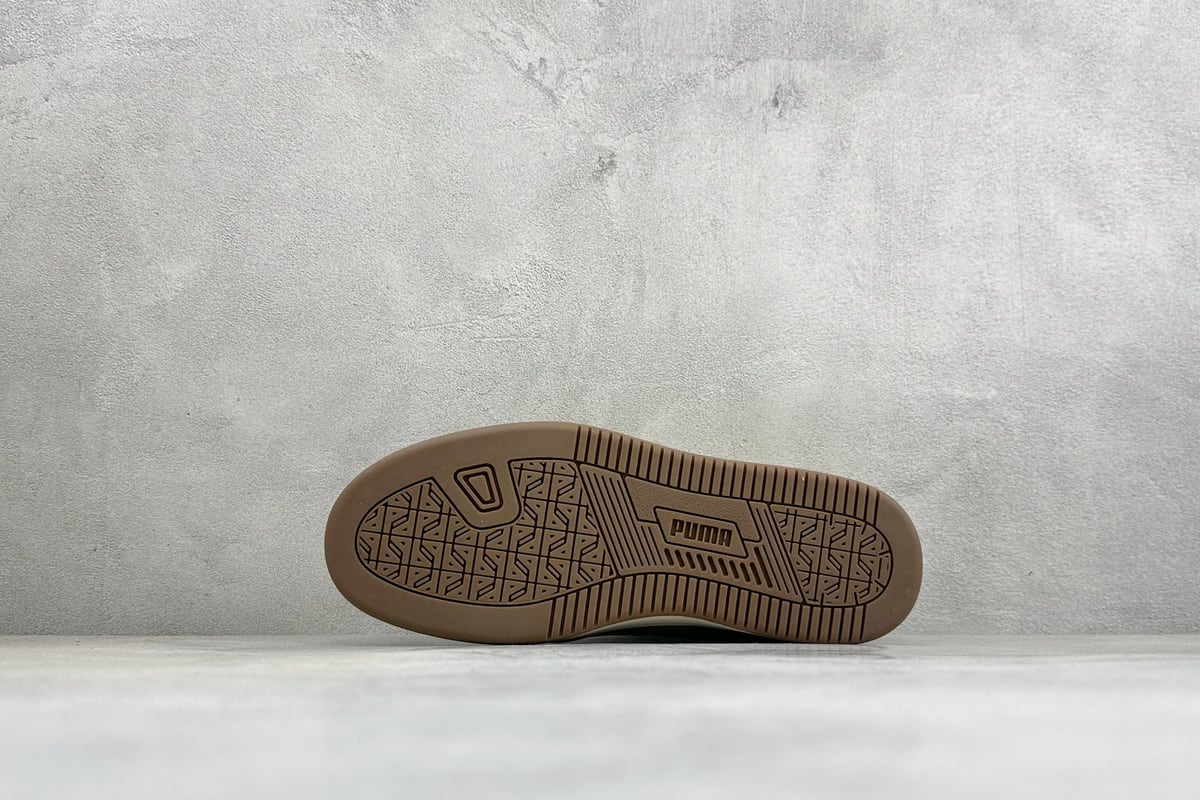 彪马 Puma Caven 2.0 Retro Club 防滑耐磨低帮德训板鞋 米棕 鞋头实拍图