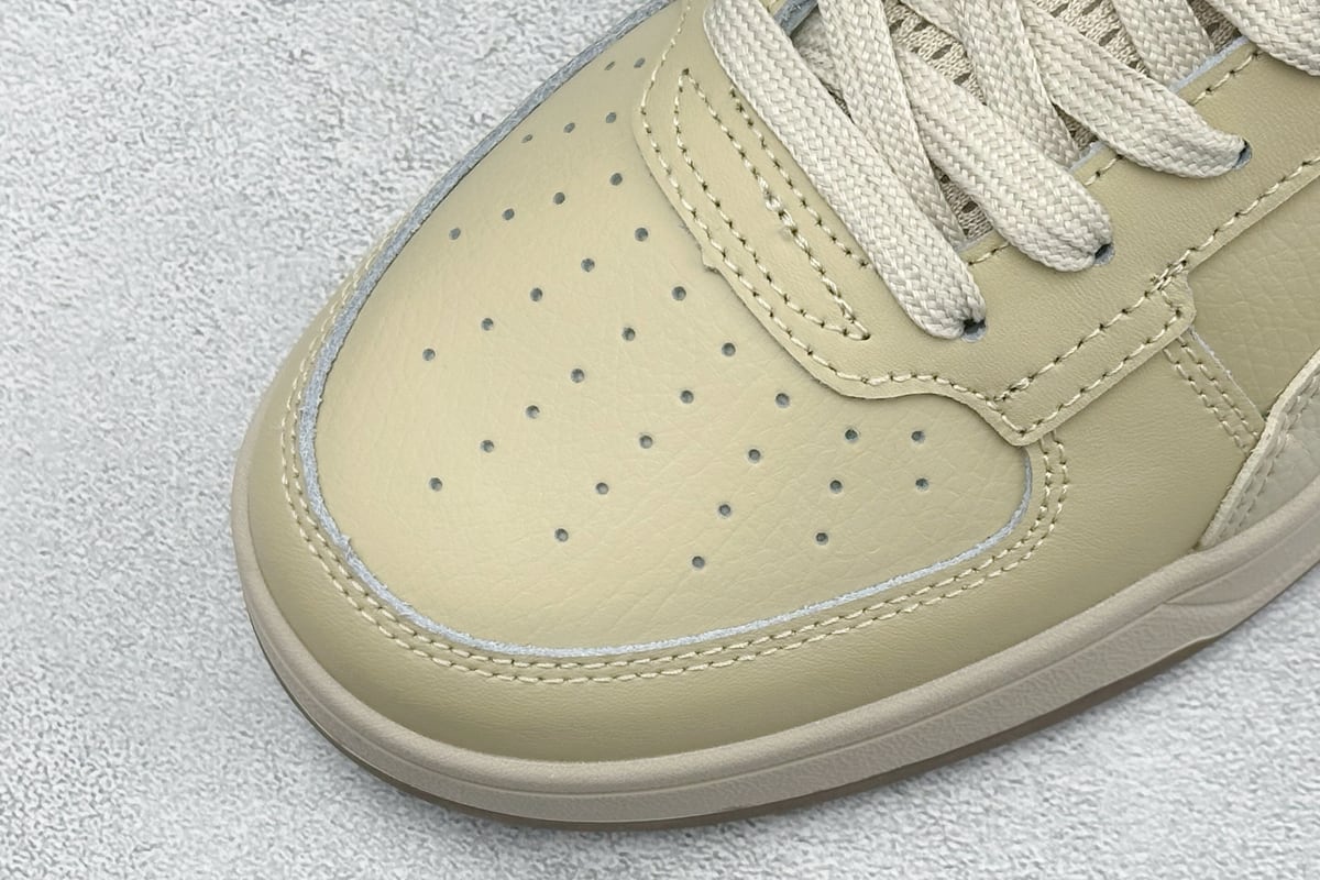 彪马 Puma Caven 2.0 Retro Club 防滑耐磨低帮德训板鞋 米棕 鞋标实拍图
