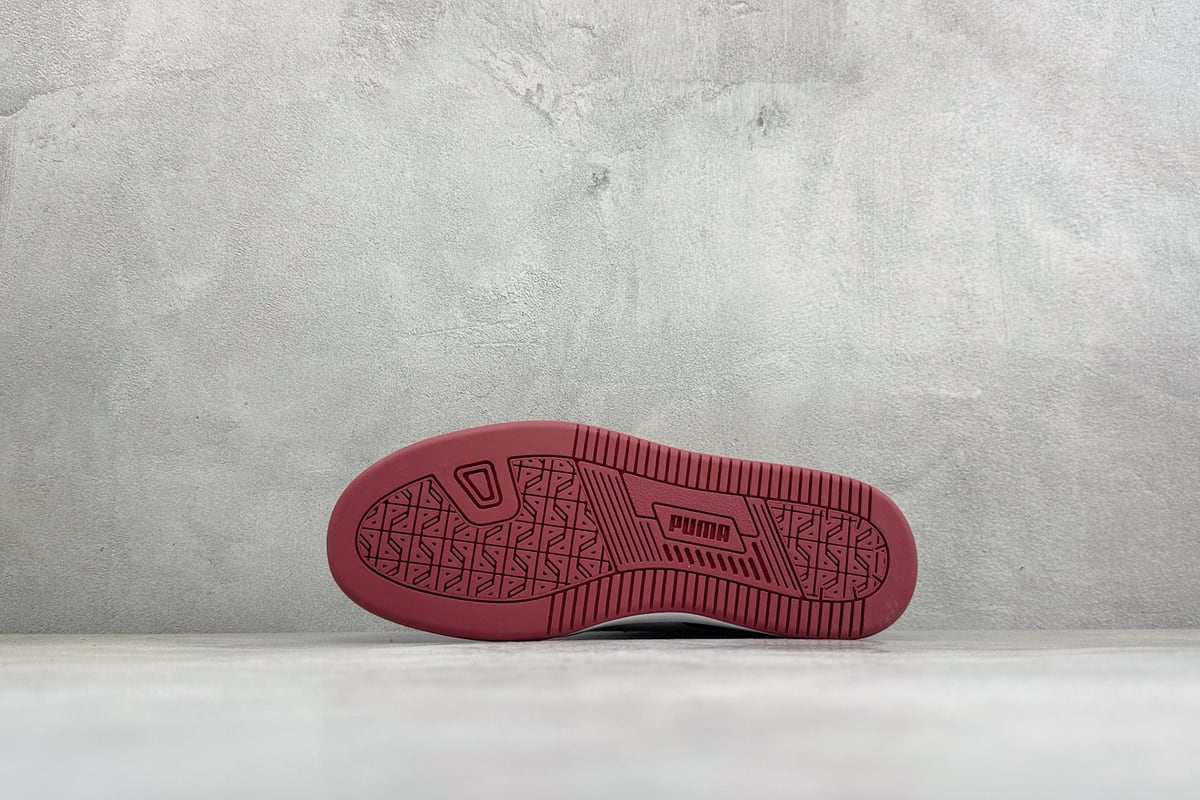 彪马 Puma Caven 2.0 Retro Club 防滑耐磨低帮德训板鞋 红黑 鞋头实拍图
