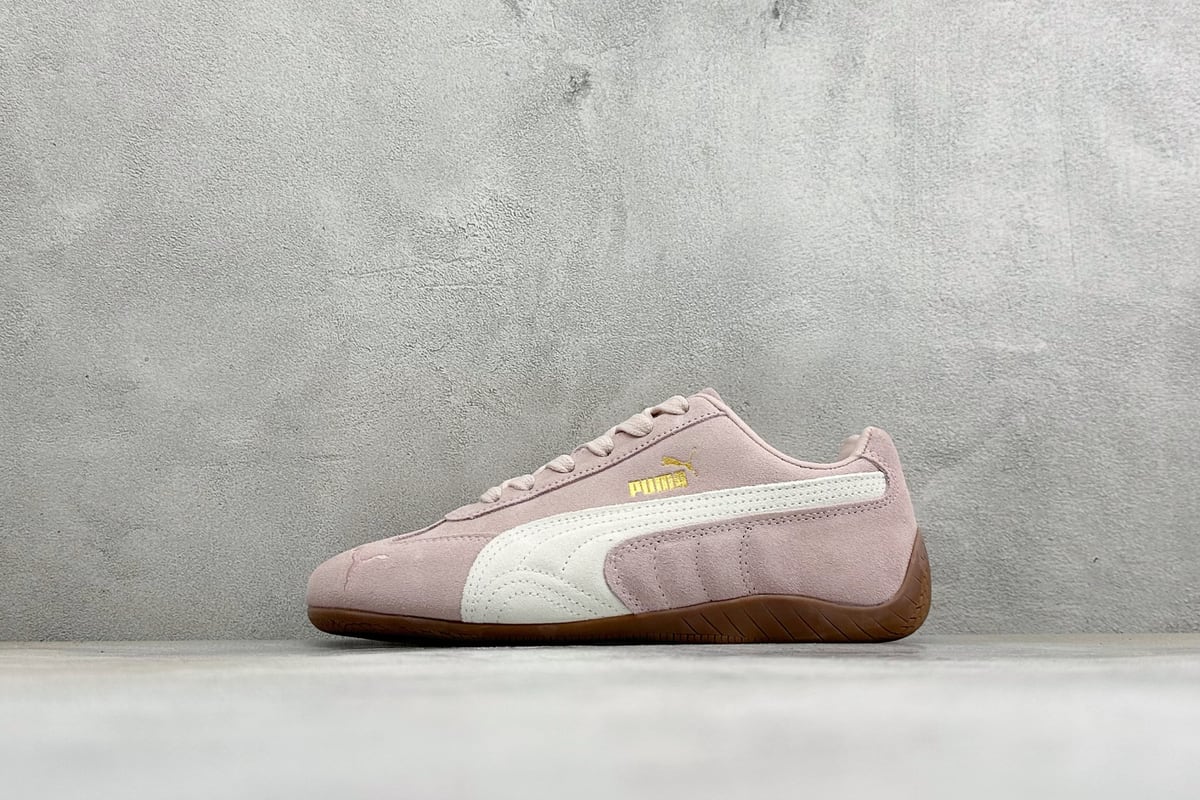 彪马 Puma Speedcet Etoile Wns 薄底德迅复古运动休闲赛车跑鞋 粉白 正面实拍图