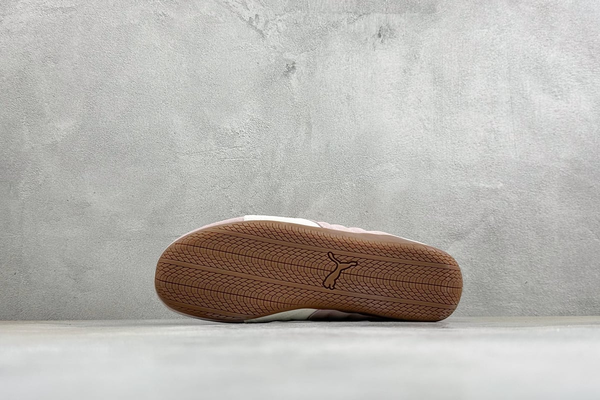 彪马 Puma Speedcet Etoile Wns 薄底德迅复古运动休闲赛车跑鞋 粉白 鞋头实拍图