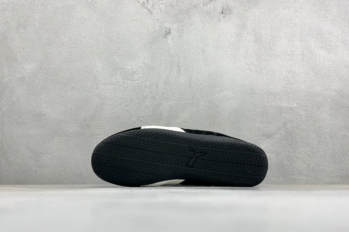 彪马 Puma Speedcet Etoile Wns 黑白 鞋头实拍图