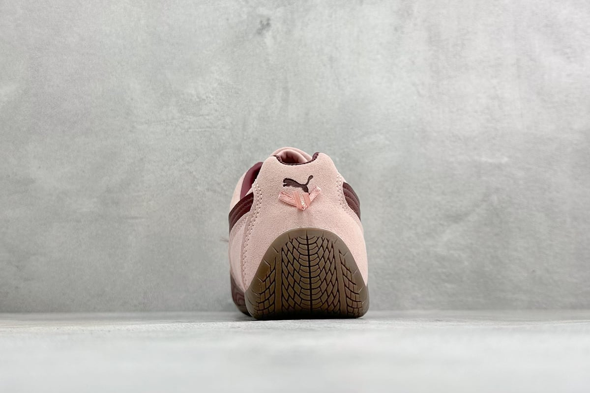 彪马 Puma Speedcet Etoile Wns 薄底德迅复古运动休闲赛车跑鞋 银白 鞋底实拍图