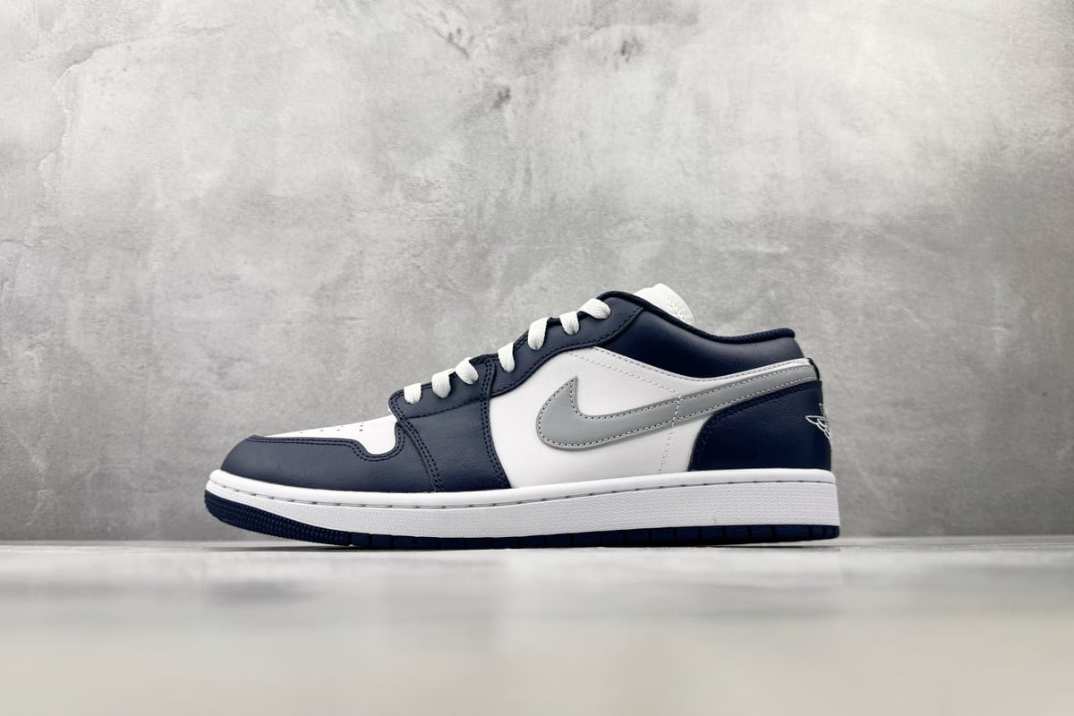 乔丹 Air Jordan 1 白蓝 正面实拍图