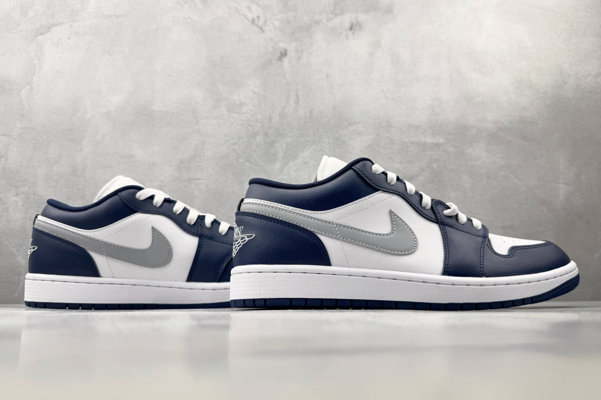 乔丹 Air Jordan 1 白蓝 鞋底实拍图