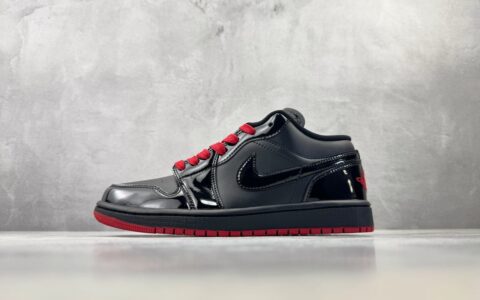 乔丹Air Jordan 【定制球鞋】 1 漆皮黑红白纯原版本 货号：553558-161