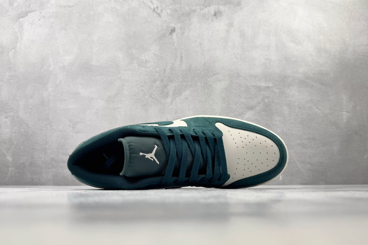 乔丹 Air Jordan 1 Low 白绿蓝 背面实拍图