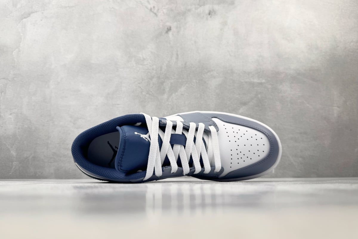 乔丹 Air Jordan 1 Low 海军蓝白 背面实拍图