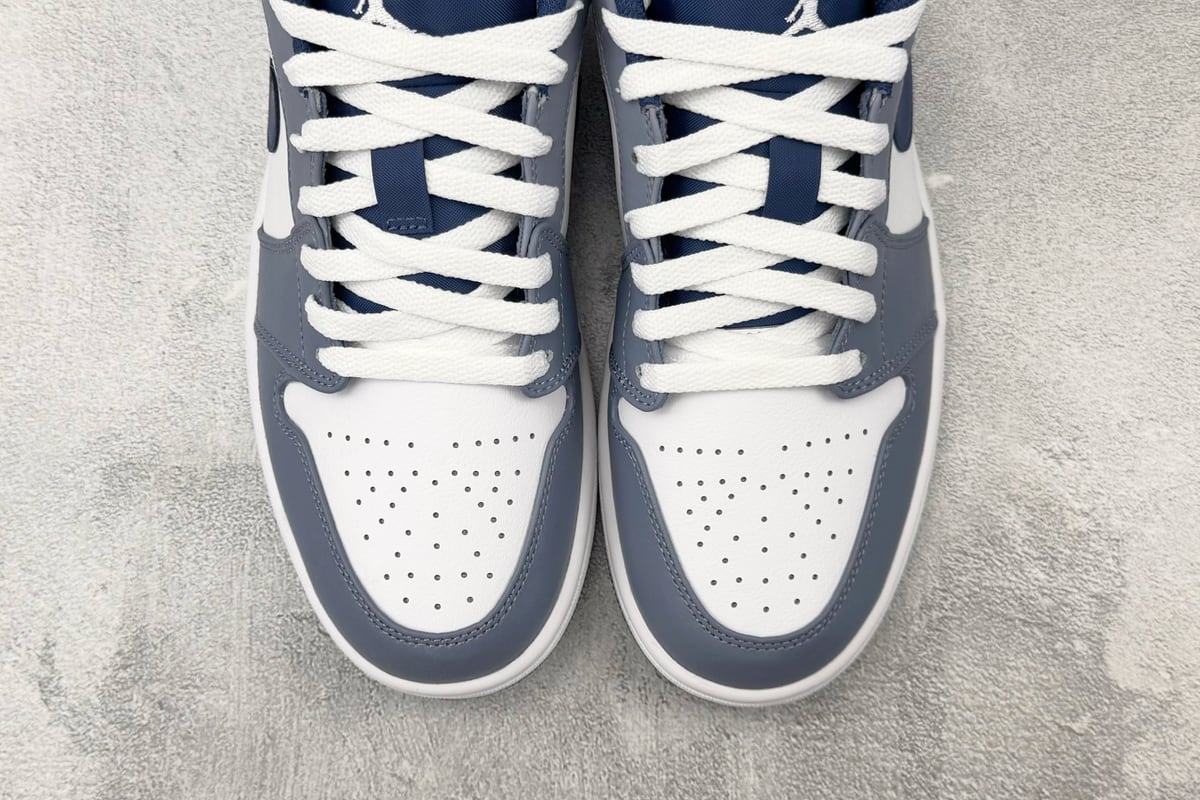 乔丹 Air Jordan 1 Low 海军蓝白 鞋标实拍图