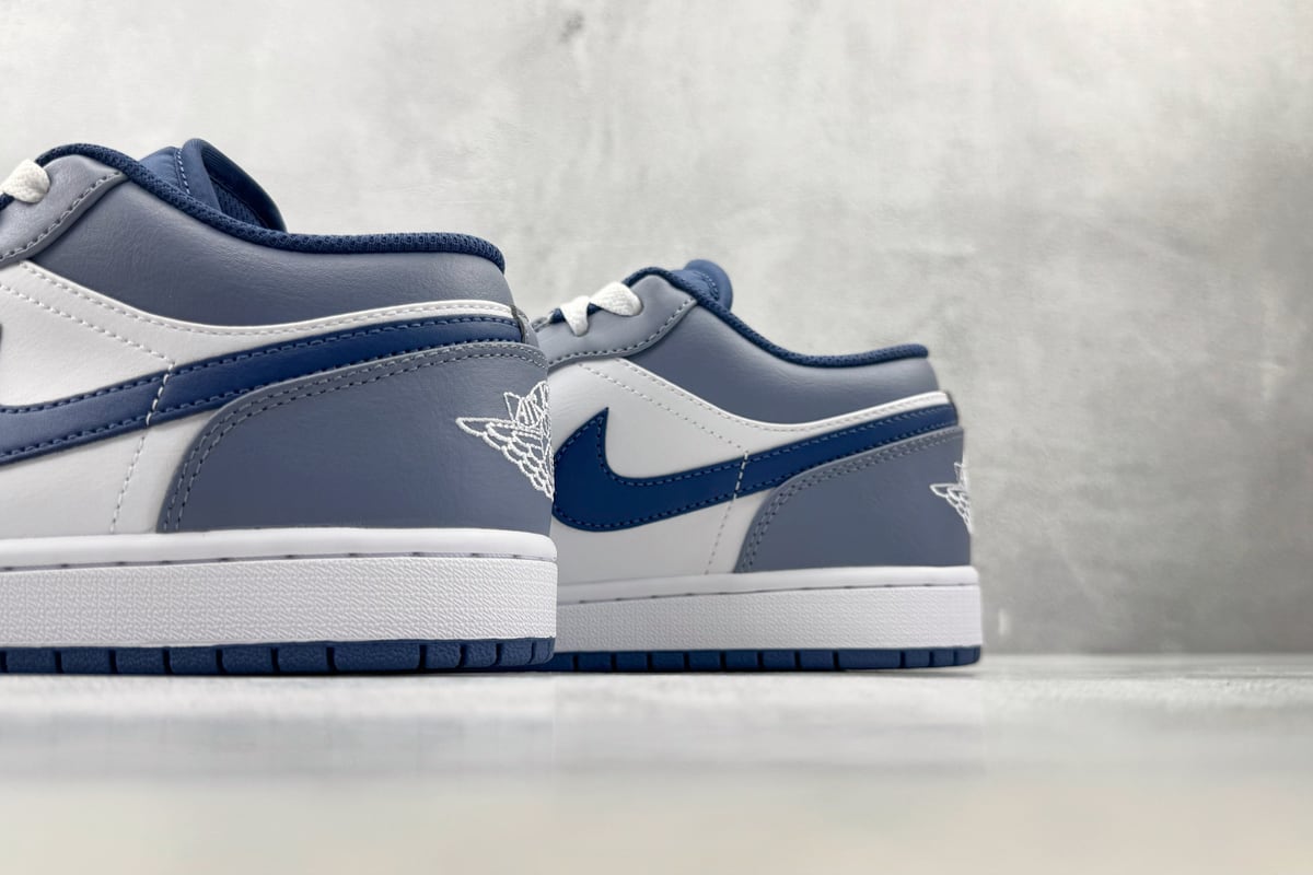乔丹 Air Jordan 1 Low 海军蓝白 上脚实拍图