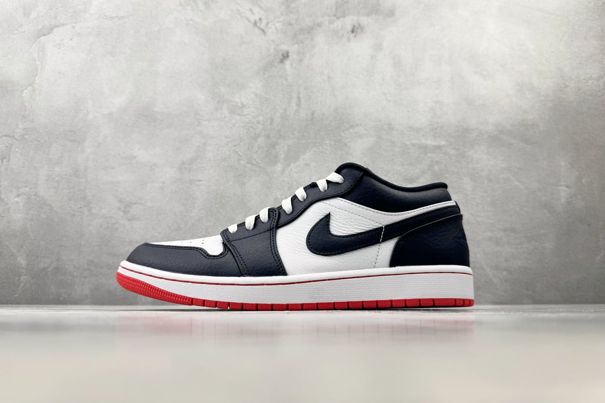 乔丹 Air Jordan 1 Retro Low 午夜蓝白红 正面实拍图