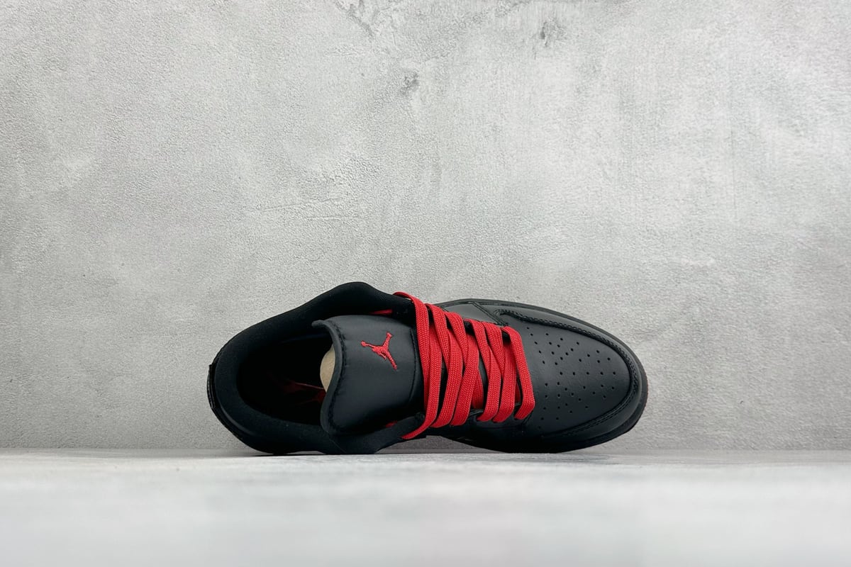 乔丹 Air Jordan AJ1 Low 低帮黑红白 市售最强低帮 天花板品质 背面实拍图