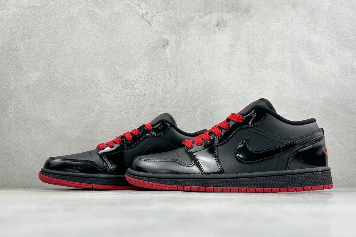 乔丹 Air Jordan AJ1 Low 低帮黑红白 市售最强低帮 天花板品质 鞋跟实拍图
