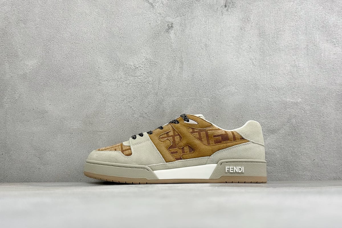 芬迪 FENDI Match 圆头厚底 低帮板鞋 Fendi 情侣款休闲鞋 独家定制 棕白 正面实拍图