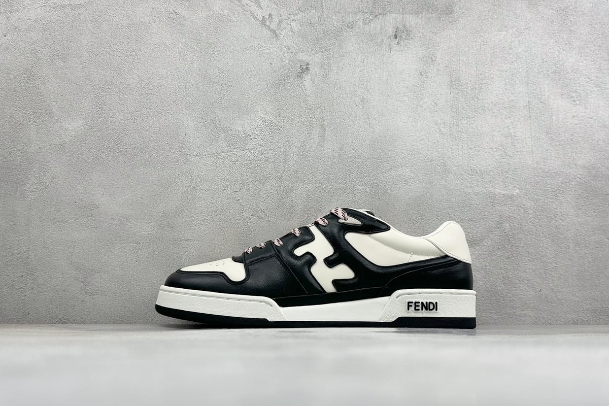 芬迪 FENDI Match 圆头厚底 低帮板鞋 Fendi 情侣款休闲鞋 独家定制 黑白 正面实拍图