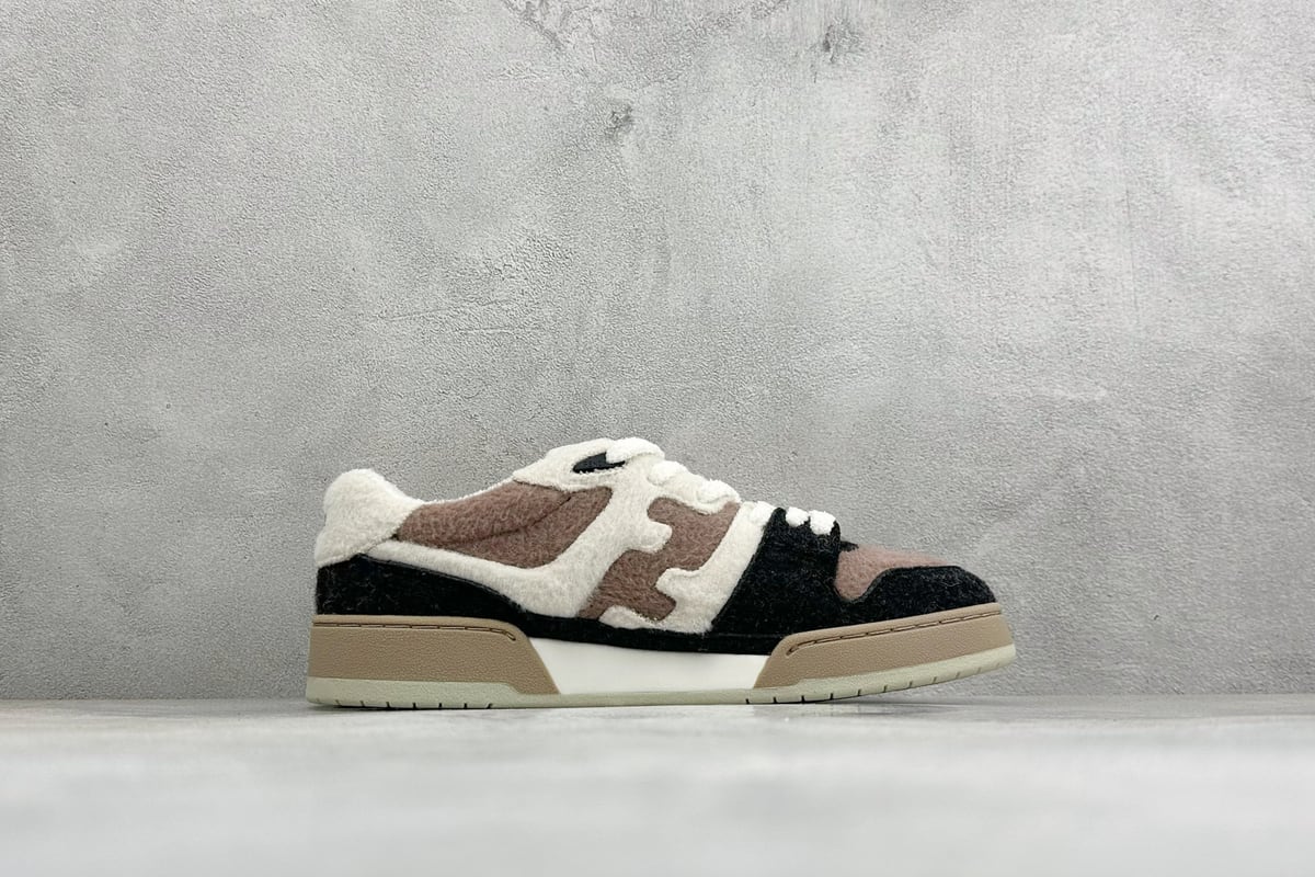 芬迪 FENDI Match 圆头厚底 低帮板鞋 Fendi 情侣款休闲鞋 独家定制 黑白棕 侧面实拍图