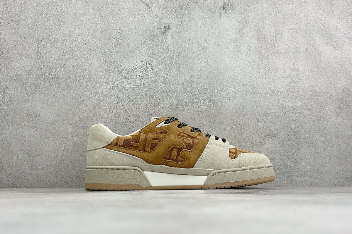 芬迪 FENDI Match 圆头厚底 低帮板鞋 Fendi 情侣款休闲鞋 独家定制 棕白 侧面实拍图