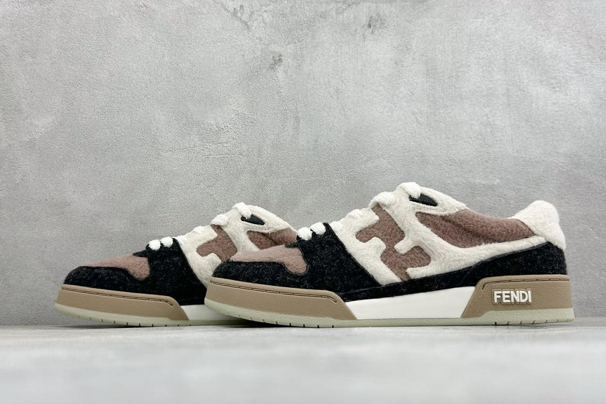 芬迪 FENDI Match 圆头厚底 低帮板鞋 Fendi 情侣款休闲鞋 独家定制 黑白棕 鞋跟实拍图