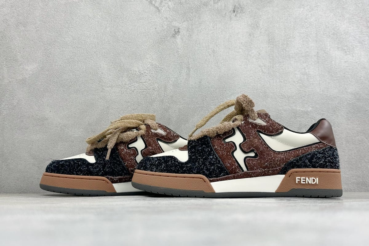 芬迪 FENDI Match 圆头厚底 低帮板鞋 Fendi 情侣款休闲鞋 独家定制 黑白棕 鞋跟实拍图