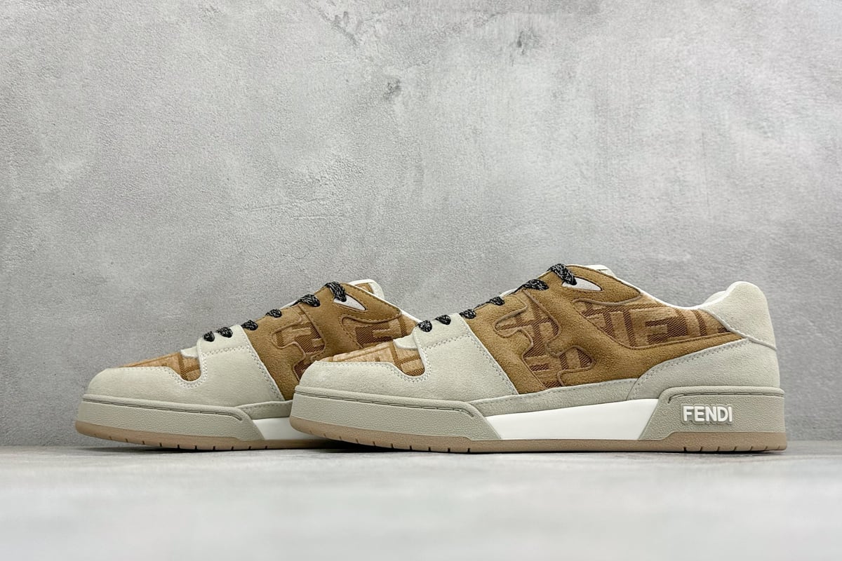 芬迪 FENDI Match 圆头厚底 低帮板鞋 Fendi 情侣款休闲鞋 独家定制 棕白 鞋跟实拍图