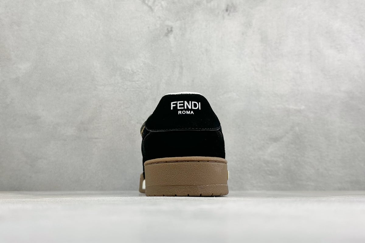 芬迪 FENDI Match 圆头厚底 低帮板鞋 Fendi 情侣款休闲鞋 独家定制 黑白 鞋底实拍图