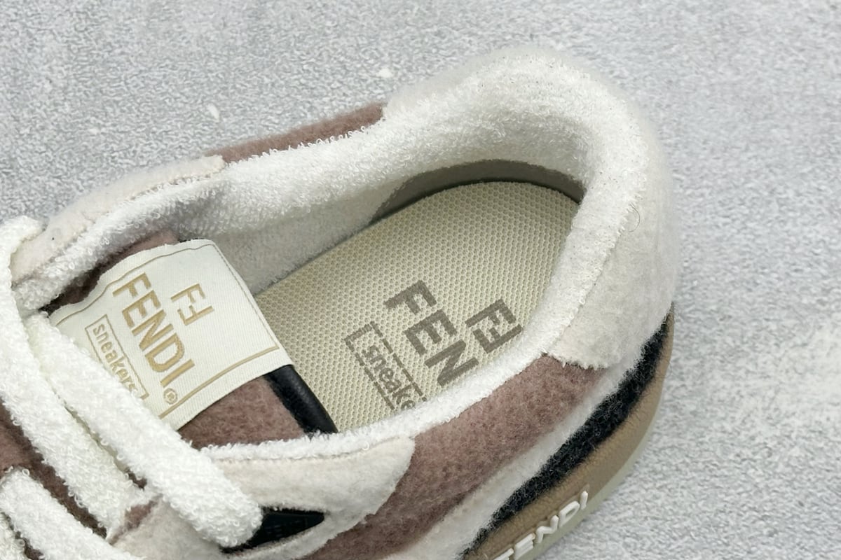 芬迪 FENDI Match 圆头厚底 低帮板鞋 Fendi 情侣款休闲鞋 独家定制 黑白棕 上脚实拍图