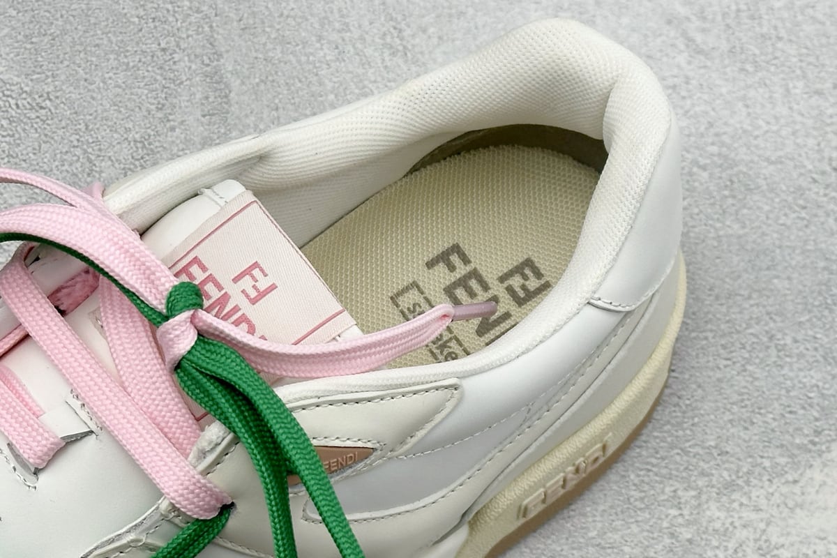 芬迪 FENDI Match 圆头厚底 低帮板鞋 Fendi 情侣款休闲鞋 独家定制 白绿粉 上脚实拍图