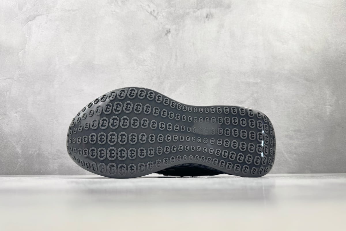 古驰 Gucci Cub3d 黑色 鞋头实拍图