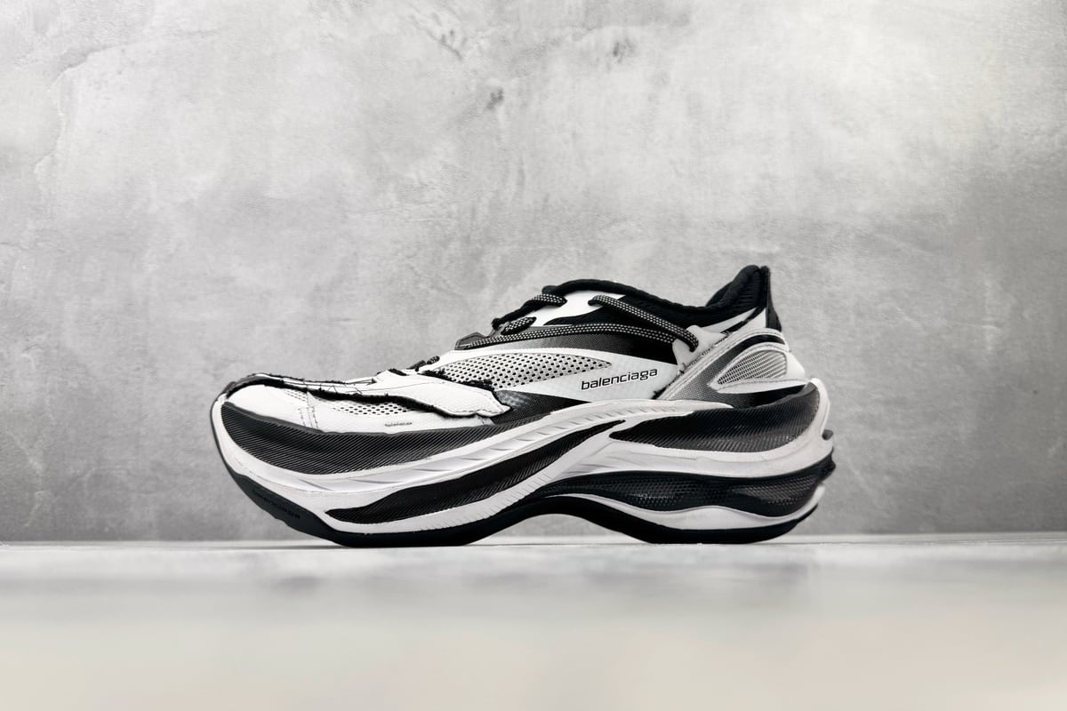 巴黎世家 Balenciaga Jet 最新 白黑 正面实拍图