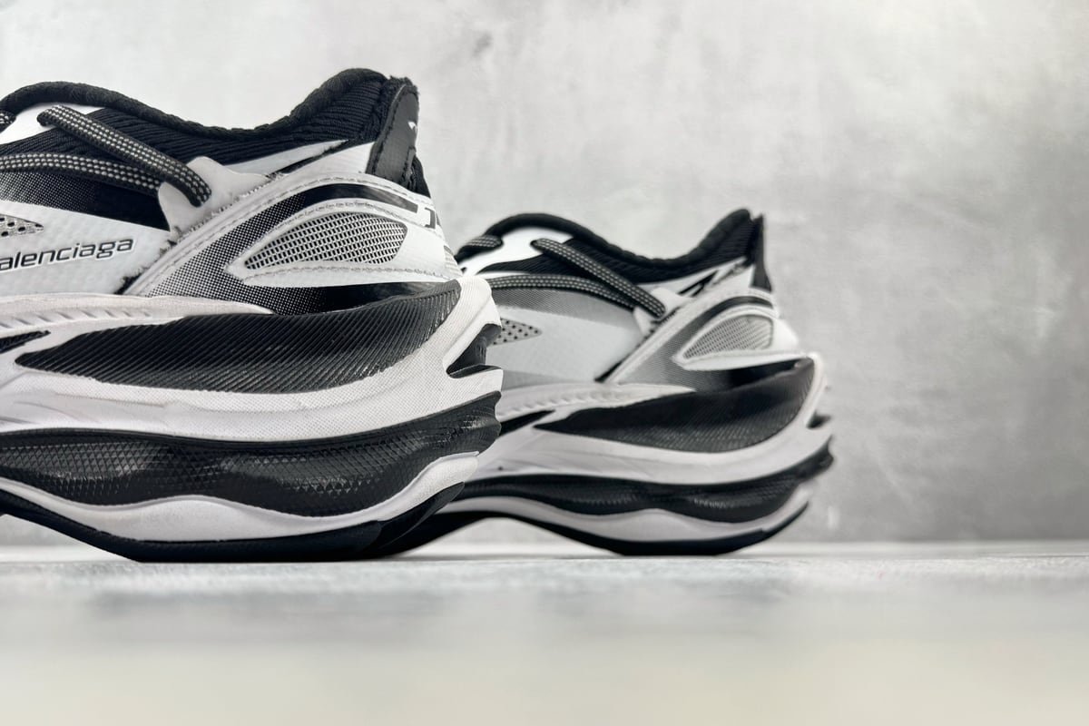 巴黎世家 Balenciaga Jet 最新 白黑 上脚实拍图