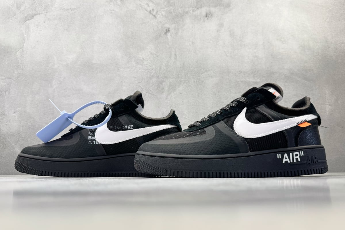 耐克 Nike x OFF-WHITE Air Force 1 Black 黑白 鞋跟实拍图