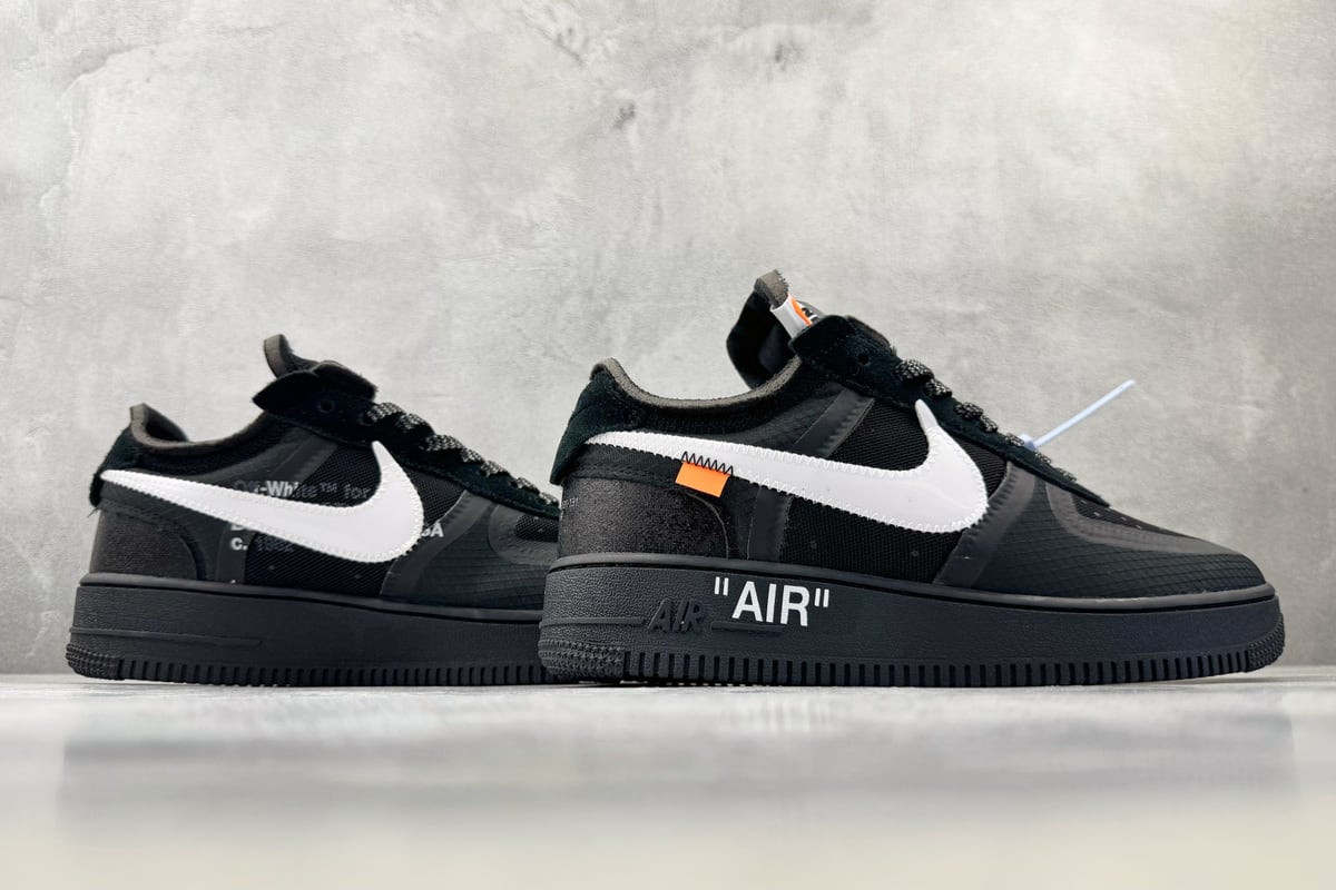 耐克 Nike x OFF-WHITE Air Force 1 Black 黑白 鞋底实拍图