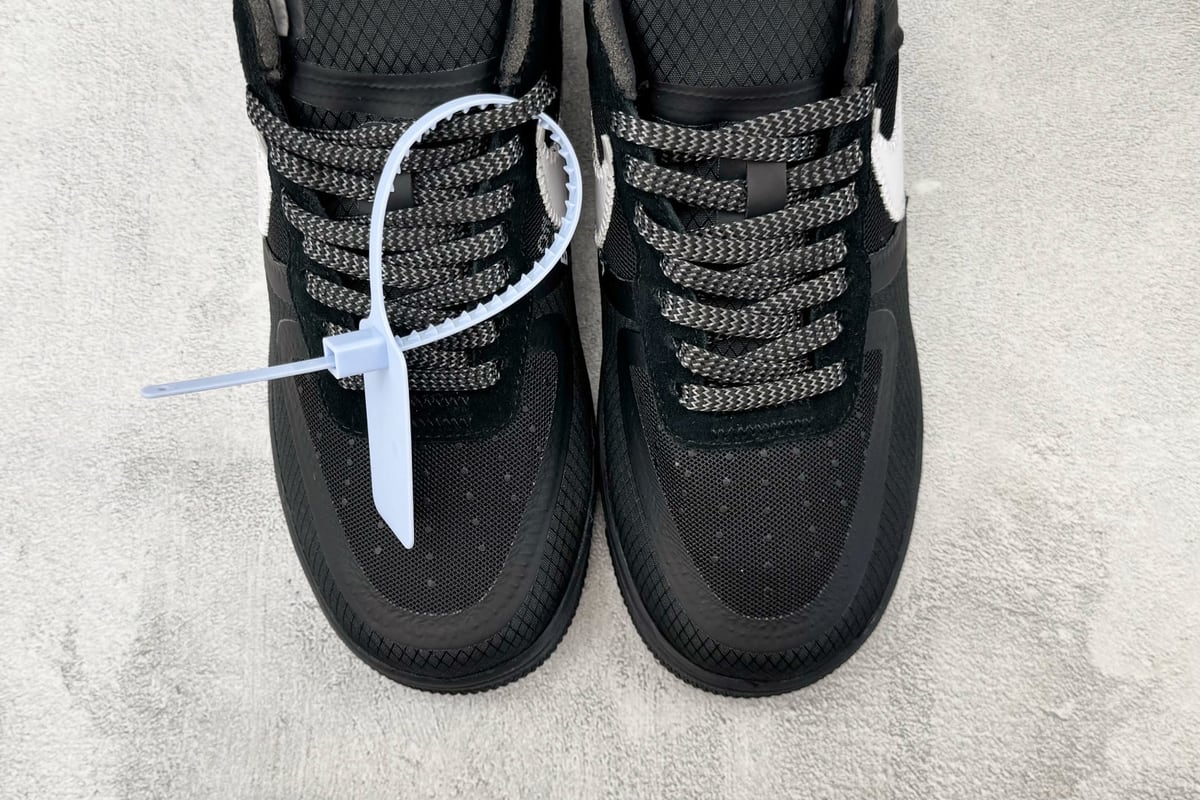 耐克 Nike x OFF-WHITE Air Force 1 Black 黑白 鞋标实拍图