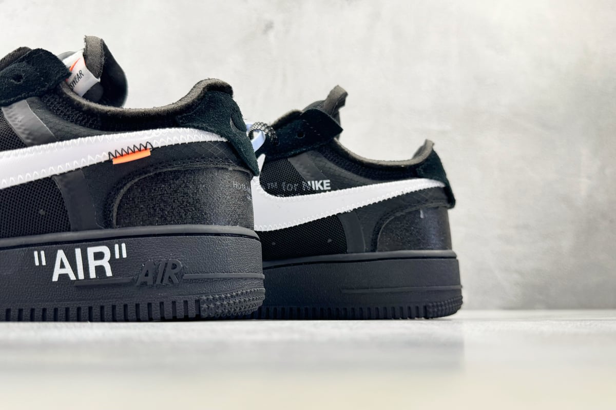 耐克 Nike x OFF-WHITE Air Force 1 Black 黑白 上脚实拍图