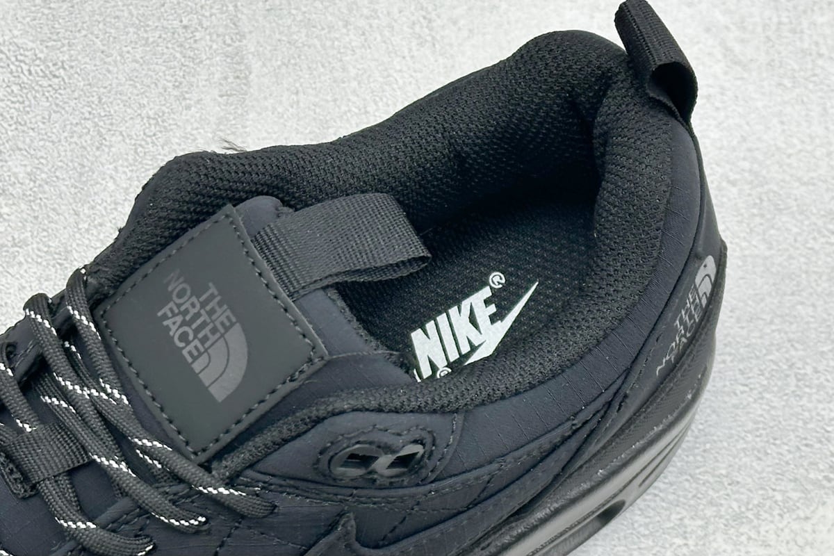 耐克 Nike Air Max 1 初代复古气垫慢跑鞋 由Tinker 黑 上脚实拍图