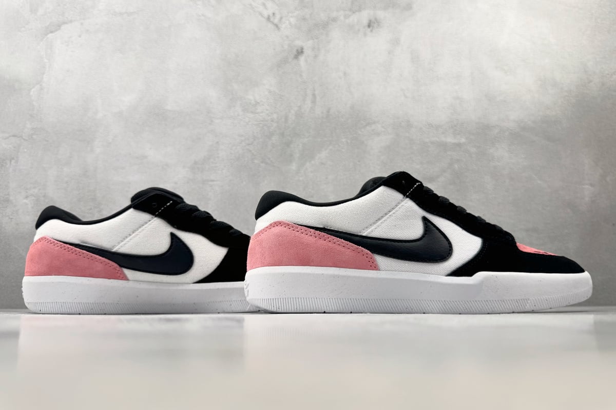 耐克 Nike SB Force 58 黑粉红 鞋底实拍图