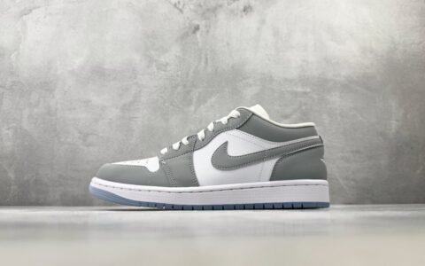 乔丹Air Jordan 1 白灰黑纯原版本 货号：DC0774-105