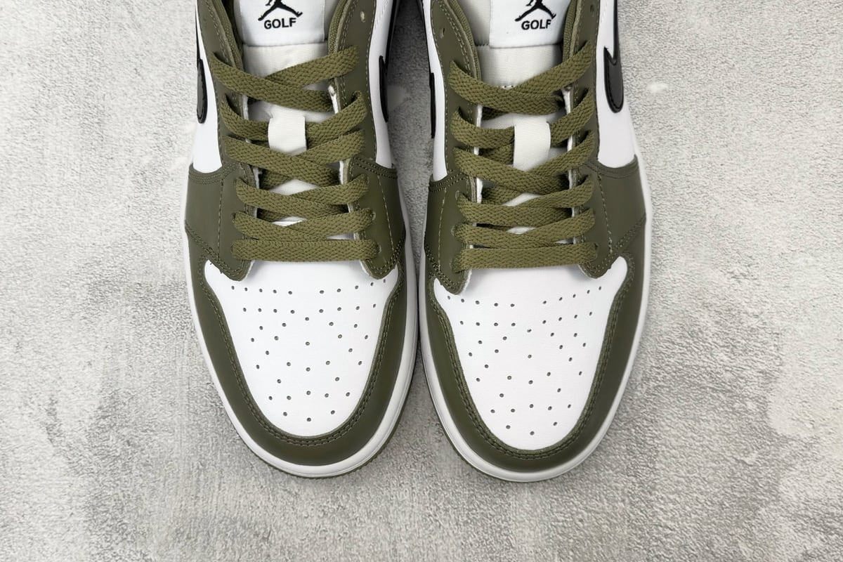 乔丹 Air Jordan 1 白棕 鞋标实拍图