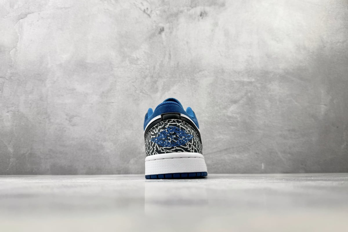 乔丹 Air Jordan 1 批次 白蓝黑 细节实拍图