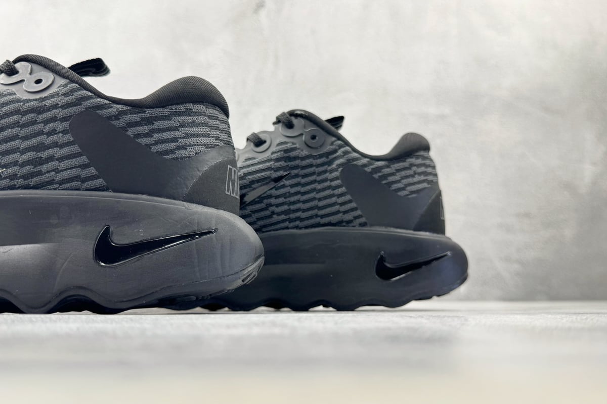 耐克 Nike Motiva 黑白 上脚实拍图