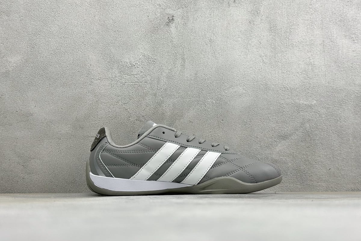 阿迪达斯 Adidas Originals Adiracer 2026 灰白 侧面实拍图