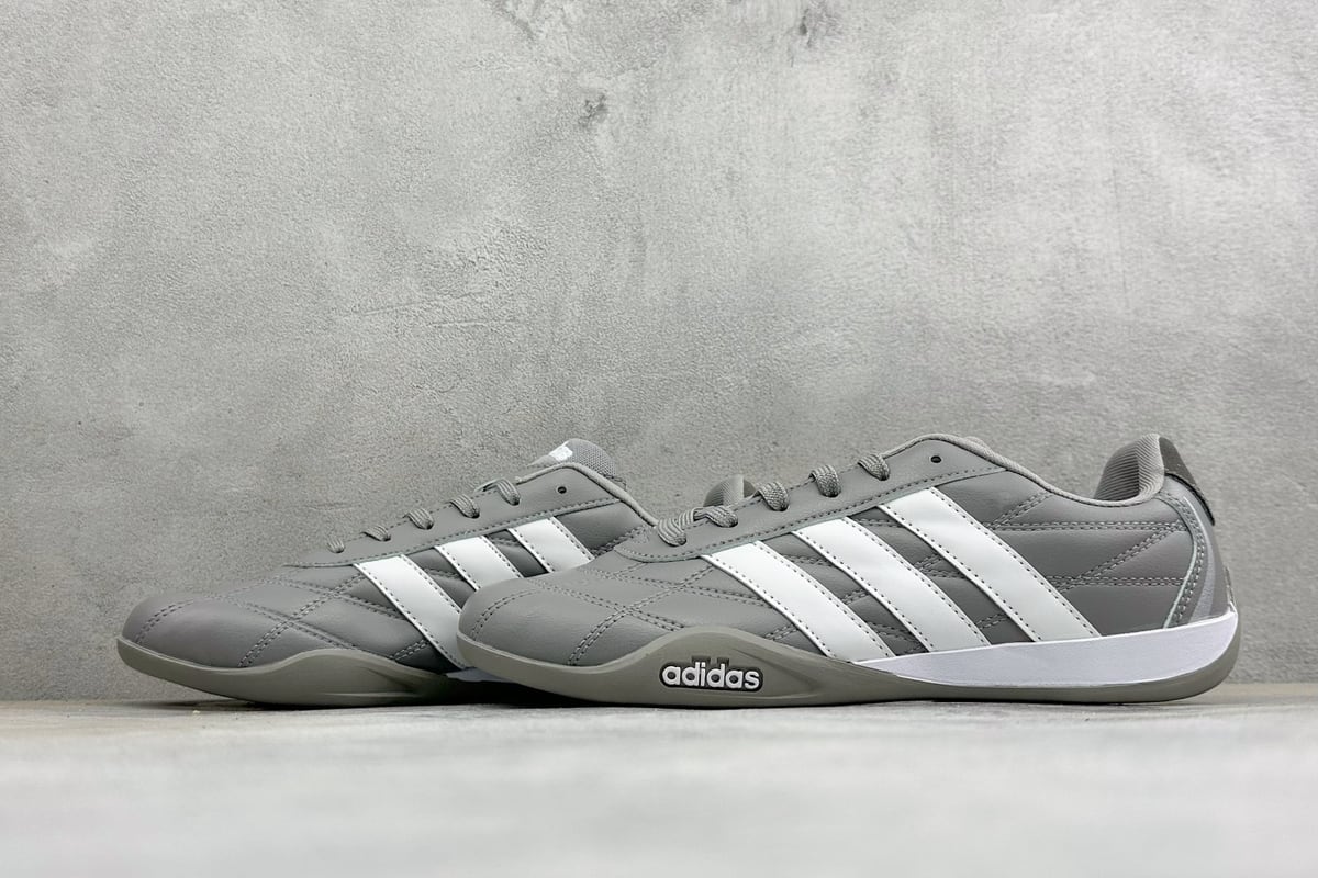 阿迪达斯 Adidas Originals Adiracer 2026 灰白 鞋跟实拍图