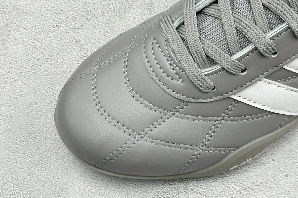 阿迪达斯 Adidas Originals Adiracer 2026 灰白 鞋标实拍图